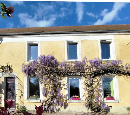 The Licaraclo is located in Puisaye very close to Guédelon