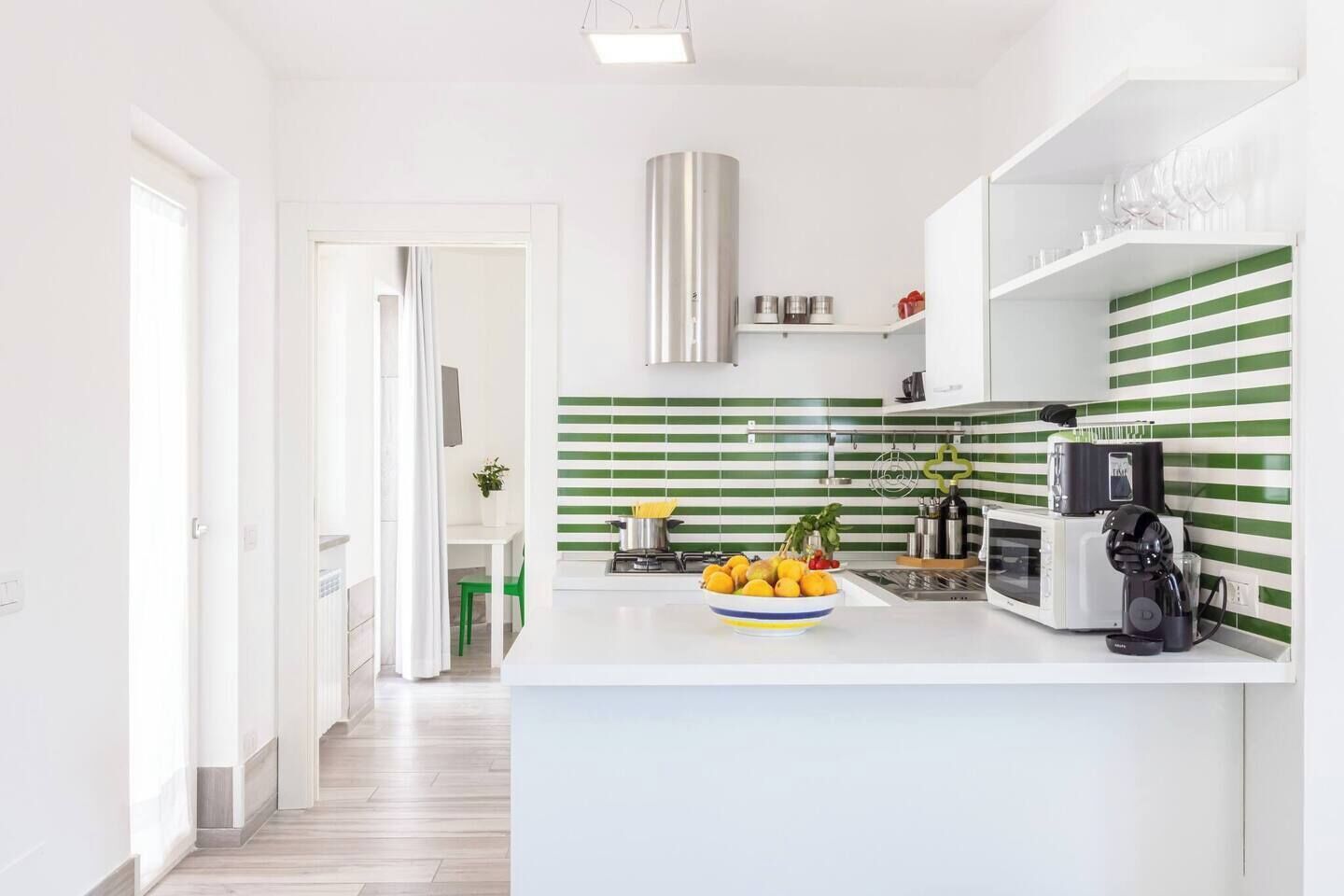 Villa | Cocina privada | Máquina de café espresso, cafetera o tetera y hervidor eléctrico