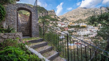 Entrada al alojamiento