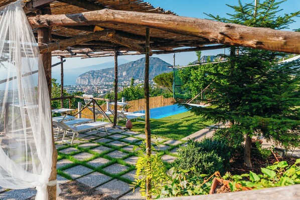 Terrace/patio - Villa Sorrento Coast For Families - Pool & Views (Sant'Agnello)