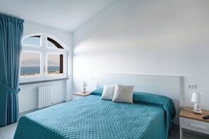 Appartement | 2 slaapkamers, een bureau, een laptopwerkplek, verduisterende gordijnen