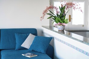 Apartment | Living area | Flat-screen TV - Sea View Rooftop Apartment With Jacuzzi & Garden (Sorrento)