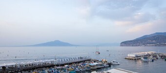 Seaview Home On The Beach & Amazing Views Terrace