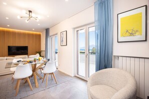 Apartment | Dining room