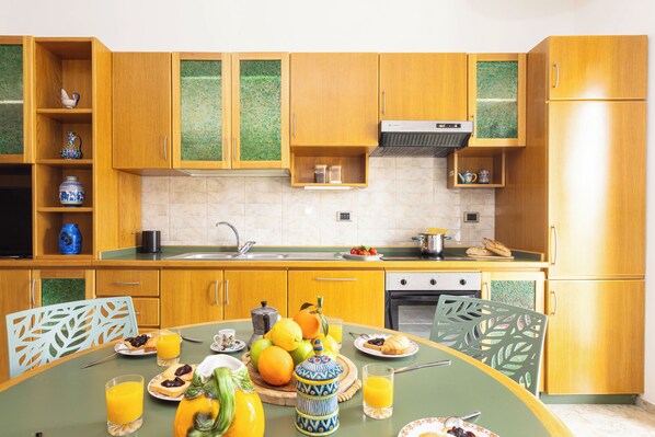 Apartment | Private kitchen | Fridge, oven, stovetop, dishwasher