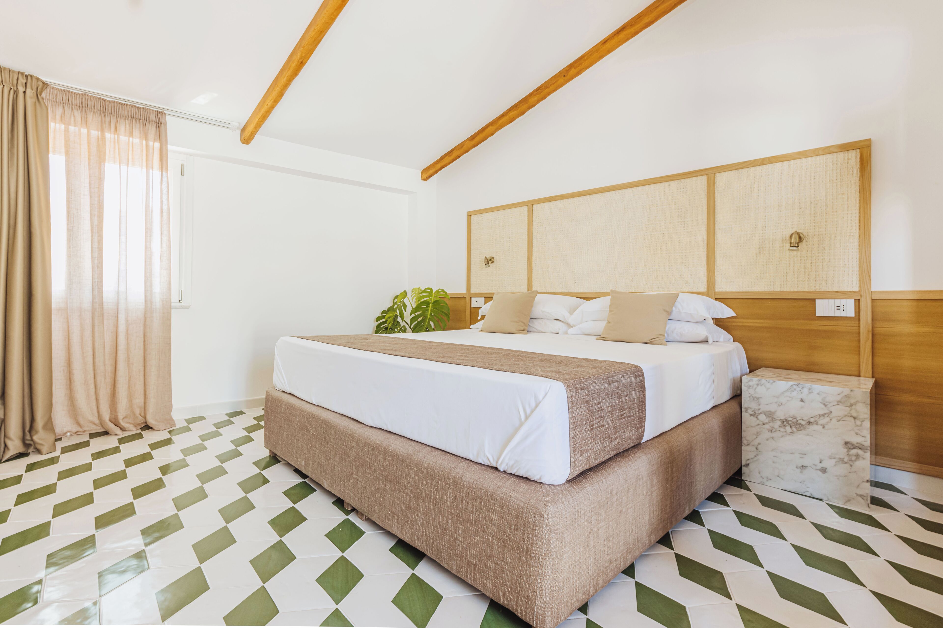 1 bedroom, desk, laptop workspace, blackout curtains