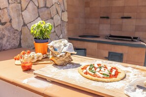 Outdoor dining - Villa Panorama With Private Pool & View (Massa Lubrense)