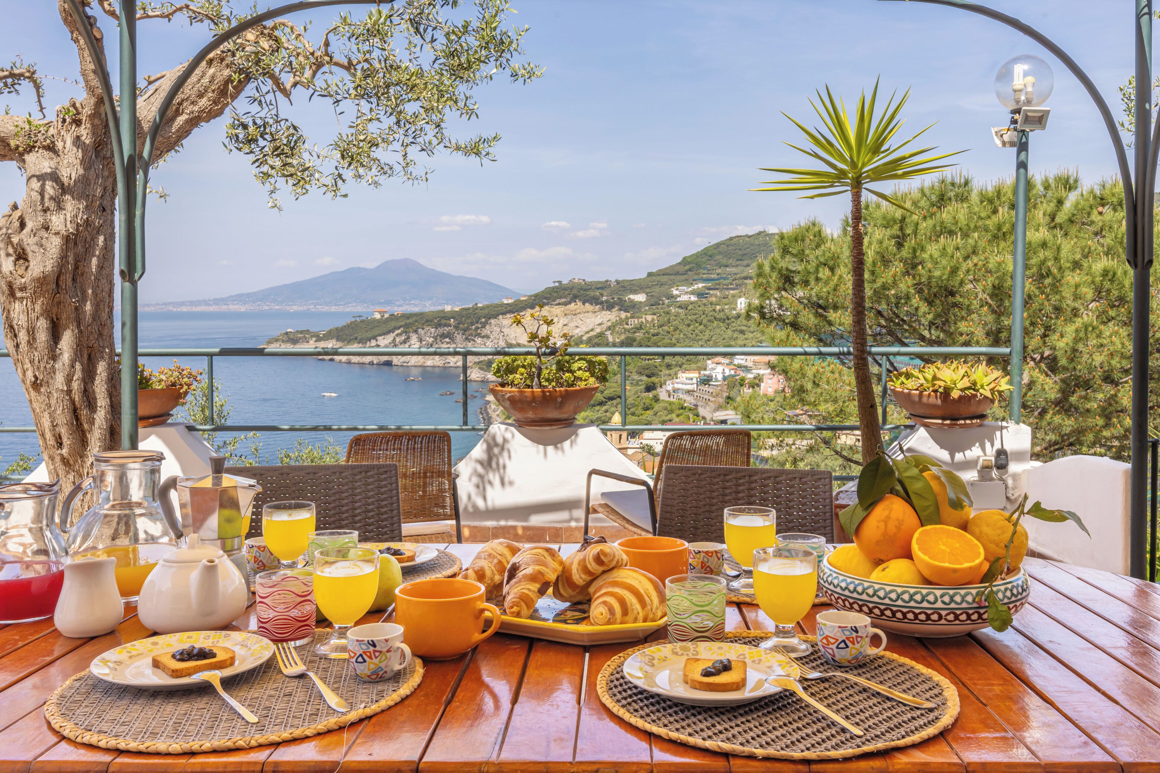 تناول الطعام بالخارج