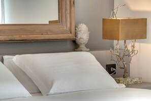 Villa | 7 bedrooms, in-room safe, blackout drapes, iron/ironing board