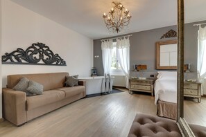 别墅 | 7 多间卧室、客房内保险箱、遮光窗帘、熨斗/熨衣板