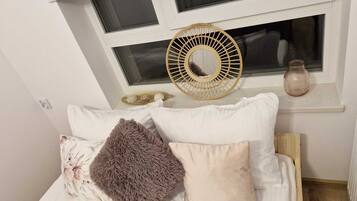 1 bedroom, iron/ironing board, travel crib, WiFi