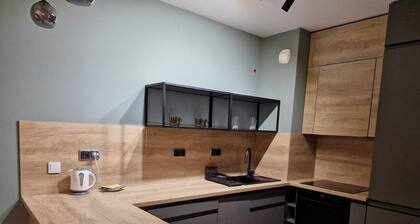 Cozy 1-bedroom apartment in lovely Warszawa with WiFi