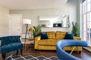 Apartment | 3 bedrooms - Host Stay Canning Quarters I and II (Liverpool)