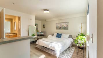 1 bedroom, iron/ironing board, WiFi, bed sheets