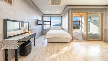 Basic Room, 1 Bedroom (Castle 303) | 1 bilik tidur, Wi-fi percuma