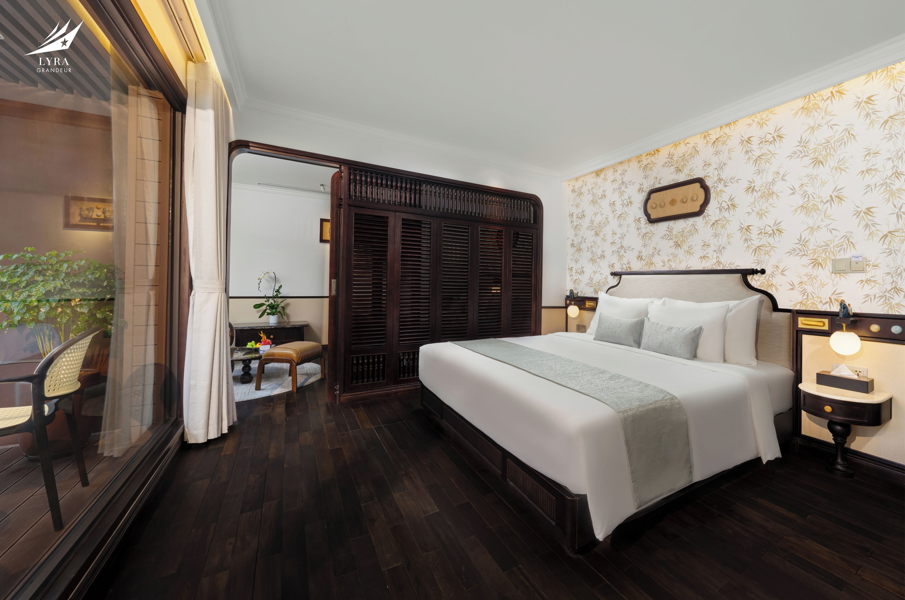 Sky Family Suite on 3rd floor | Minibar, desk