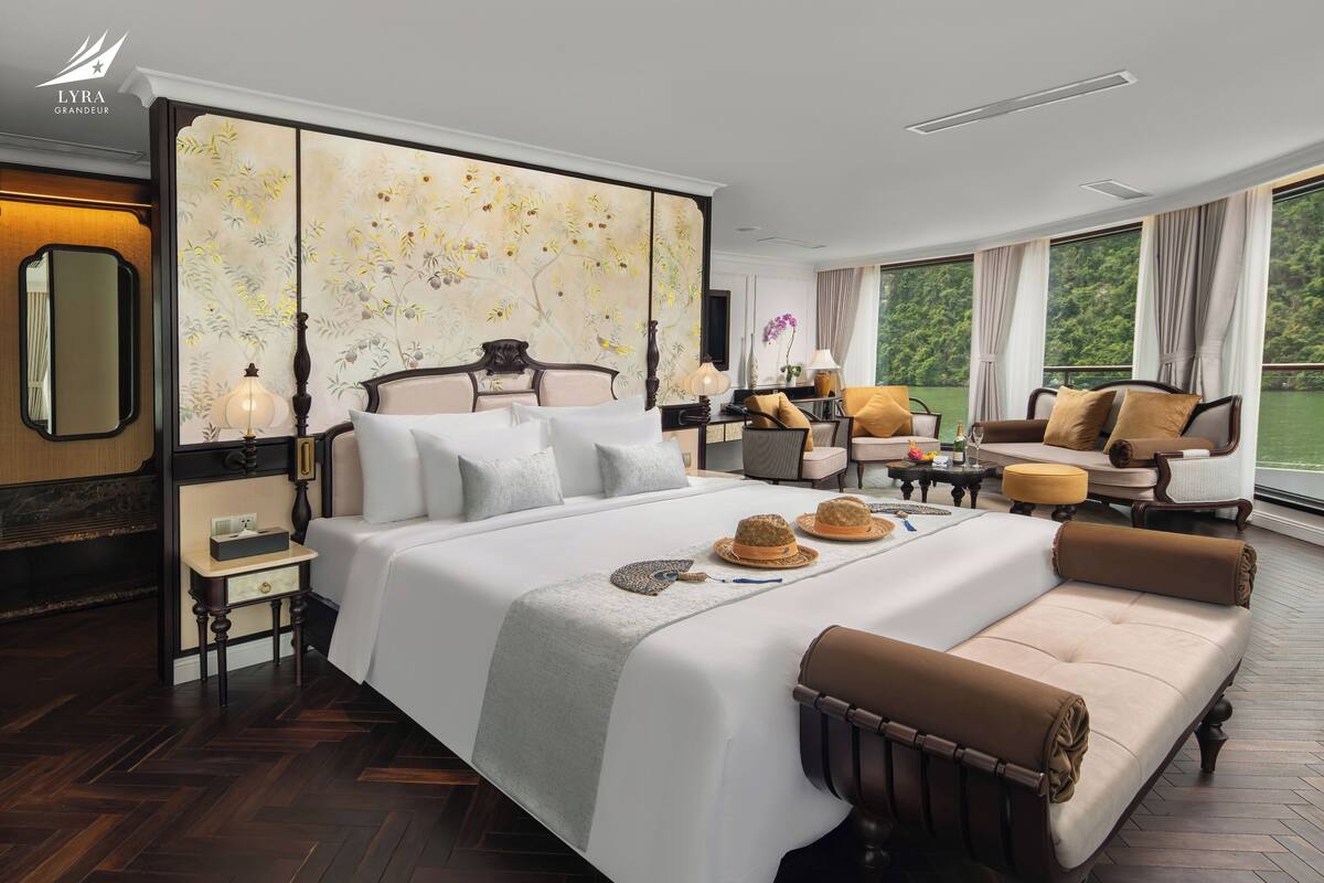 Phòng đôi Cao cấp | Bộ đồ giường cao cấp, minibar, bàn, bộ trải giường 