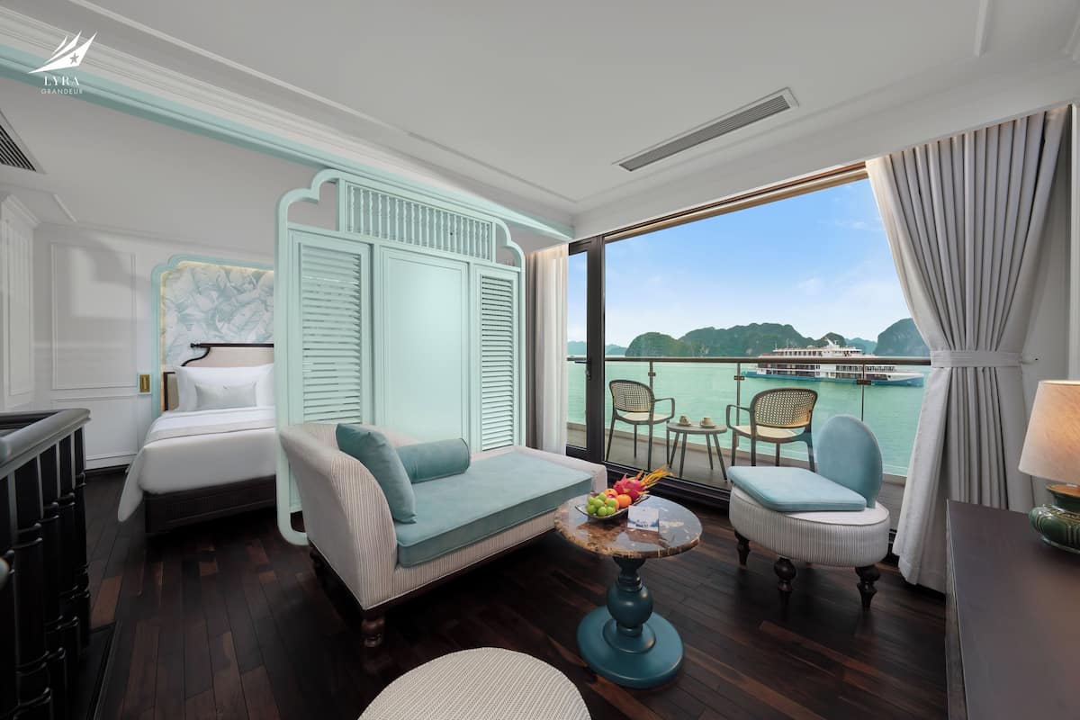 Phòng 4 dành cho gia đình | Bộ đồ giường cao cấp, minibar, bàn, bộ trải giường 