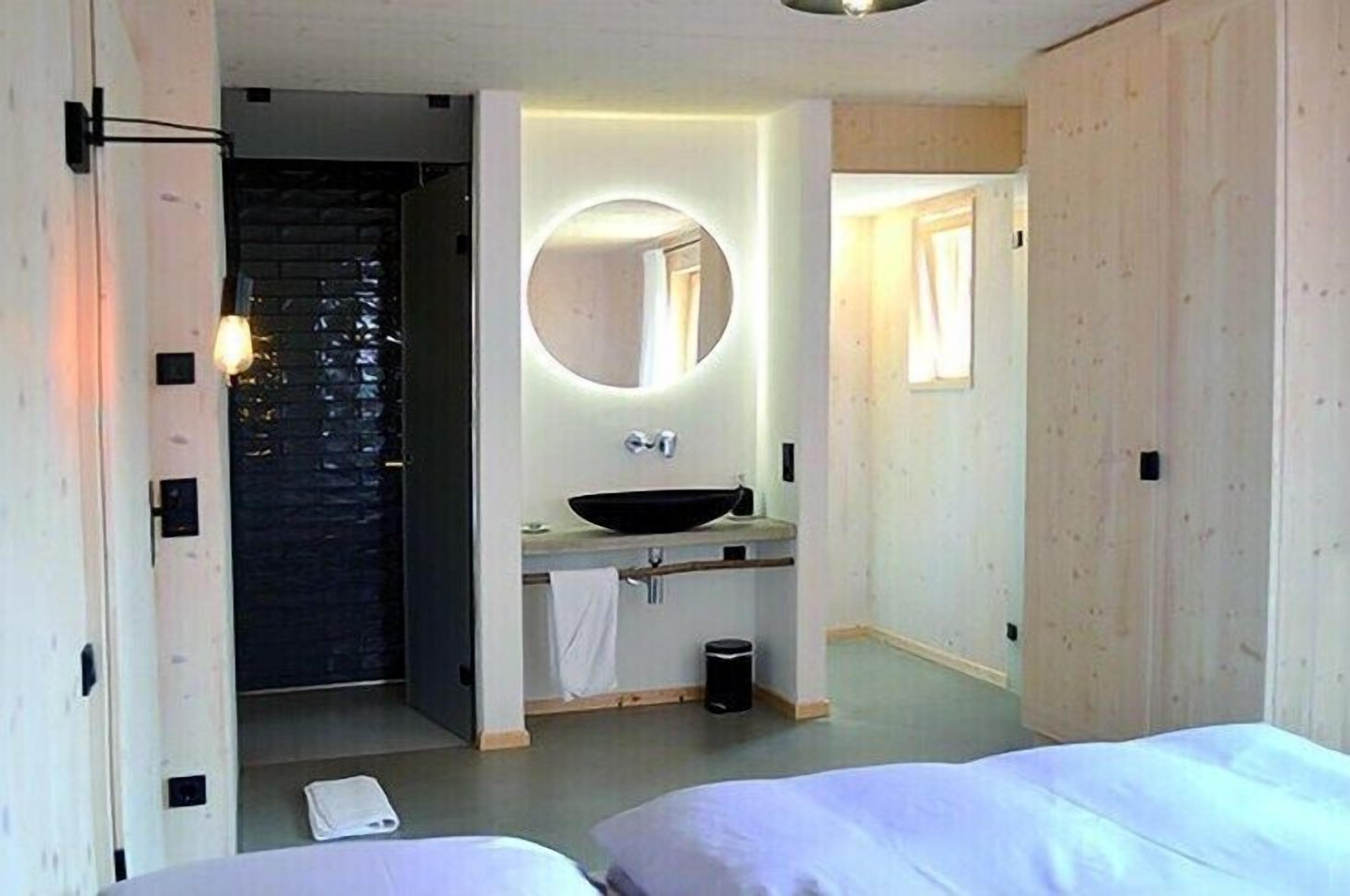 3 bedrooms, free WiFi