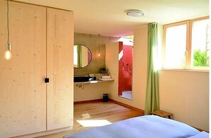 3 bedrooms, free WiFi