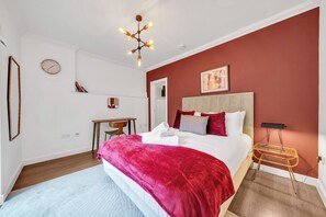 Iron/ironing board, travel cot, free WiFi, bed sheets