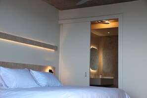 2 bedrooms, in-room safe, iron/ironing board, free WiFi - Ocean on your doorstep (De Kelders)