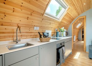 Fridge, oven, stovetop, toaster