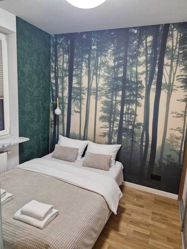 1 bedroom, iron/ironing board, travel crib, WiFi