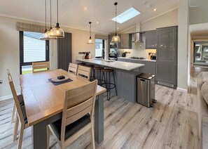 Fridge, oven, stovetop, toaster