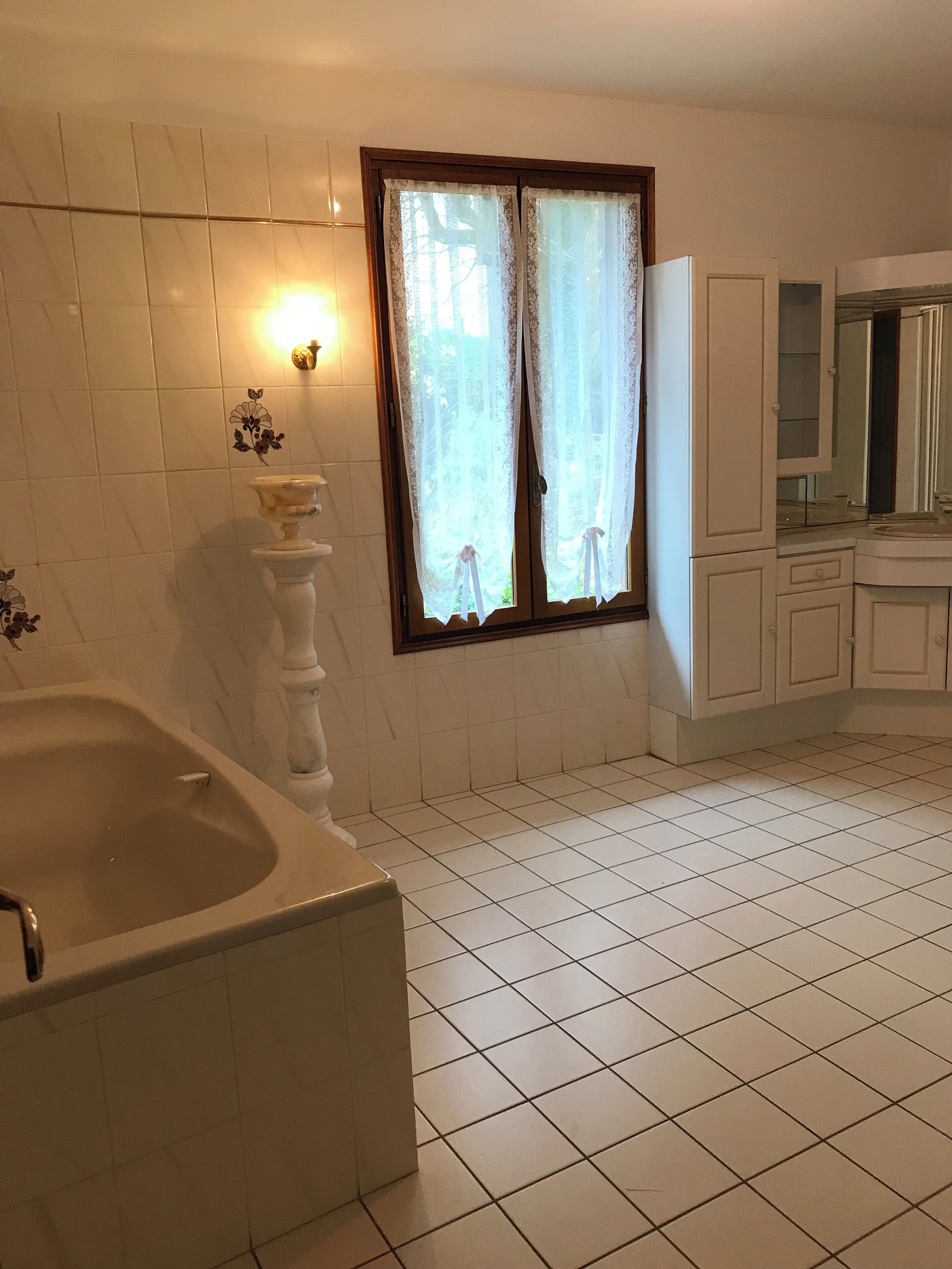 Towels, toilet paper