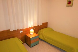 2 bedrooms