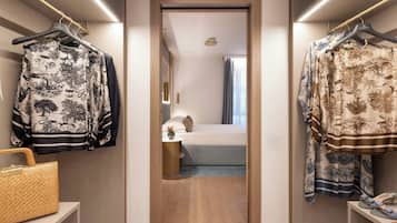 Hypo-allergenic bedding, down comforters, pillowtop beds, in-room safe