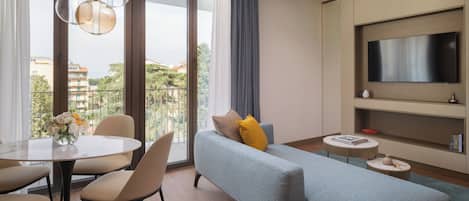 40-inch flat-screen TV with satellite channels