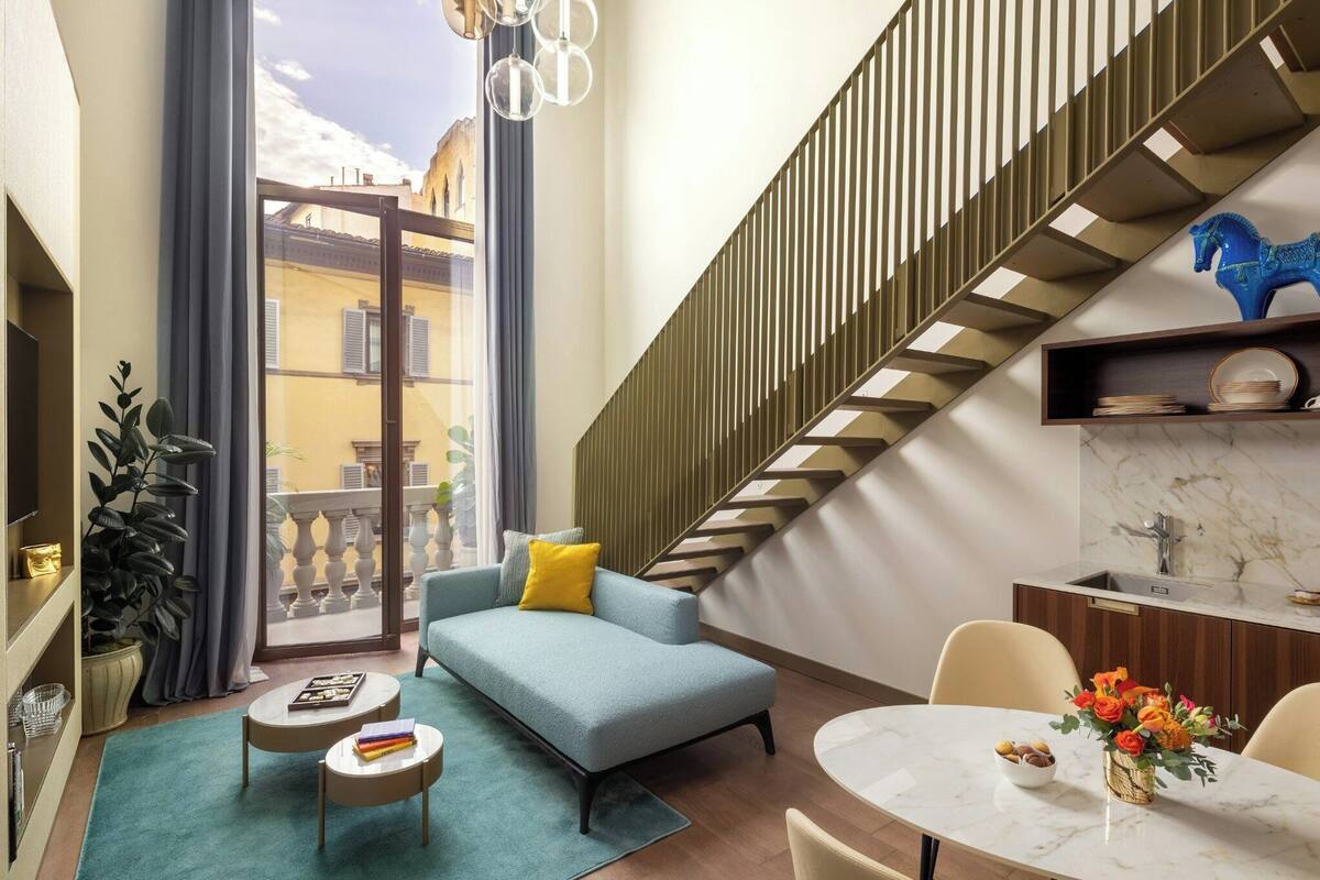 Studio Duplex | Hypo-allergenic bedding, down duvets, pillow-top beds, in-room safe