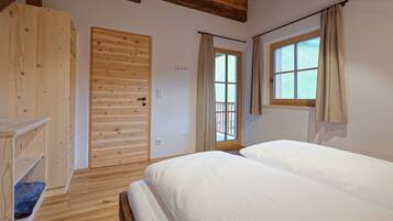 2 camere, culla da viaggio, Wi-Fi gratuito, lenzuola