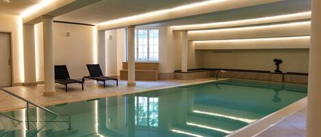 Piscine couverte