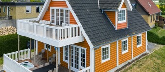 "Romy" - 450m from the sea by Interhome