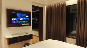 Honeymoon tweepersoonskamer | Een bureau, gratis wifi
