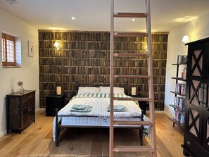 2 間睡房、可攜式嬰兒床、Wi-Fi