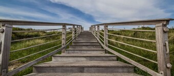 Dünenhuus West Modern retreat