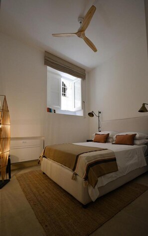 1 bedroom, in-room safe, iron/ironing board, travel cot