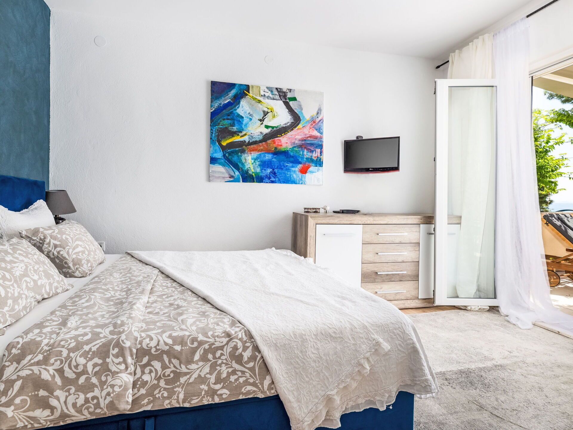 Furniture, Bed, Interior Design, Bedroom, Bedding, Bed Sheet, Floor, Flooring, Linens, Room