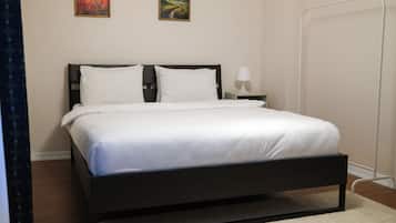 2 bedrooms, iron/ironing board, WiFi, bed sheets