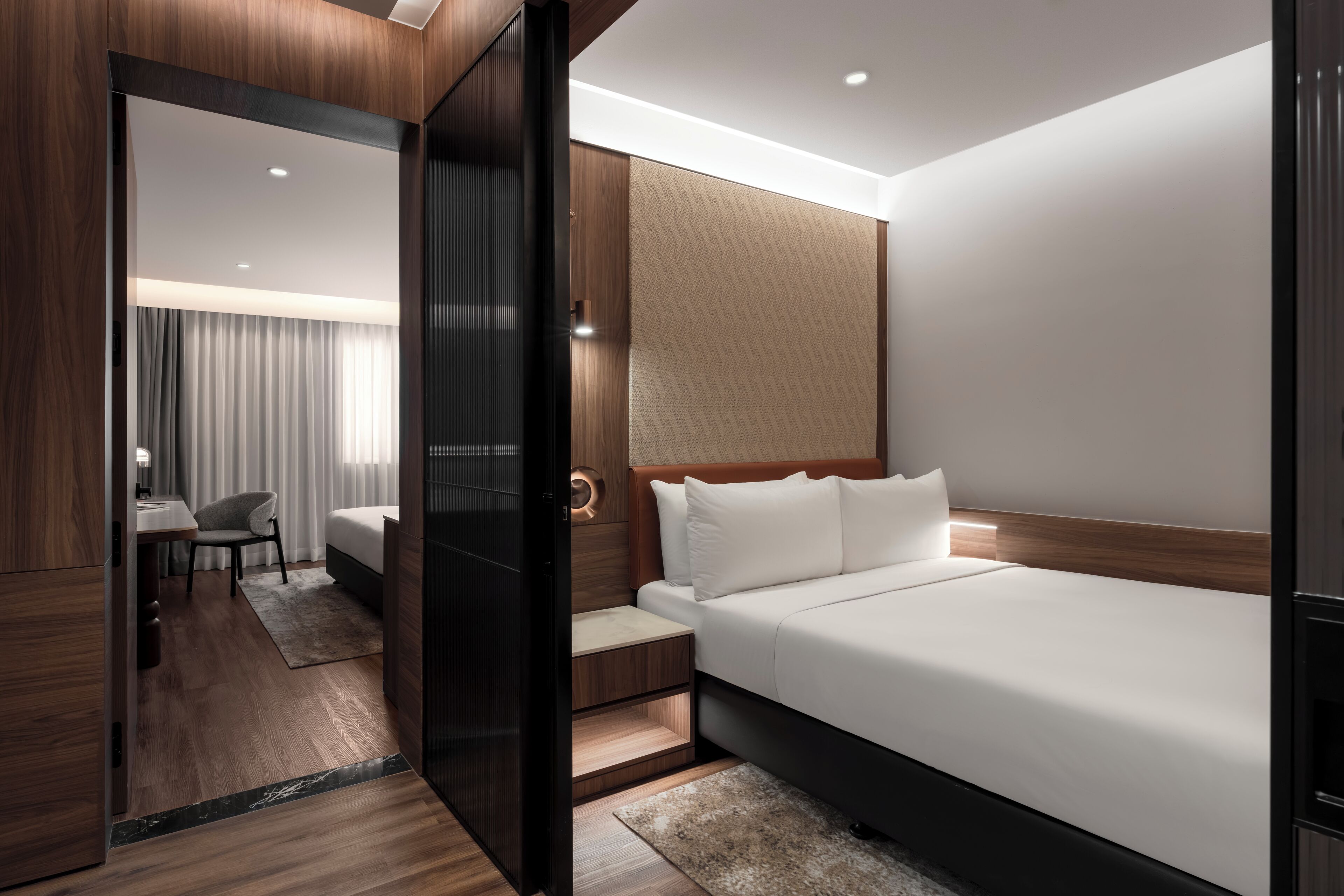 Caja de seguridad en la habitación y escritorio 