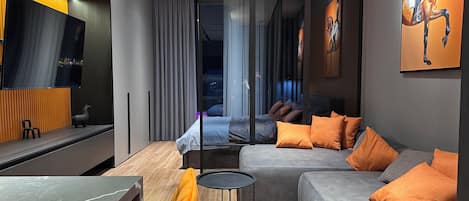 Luxury Apartment, City View | Living area