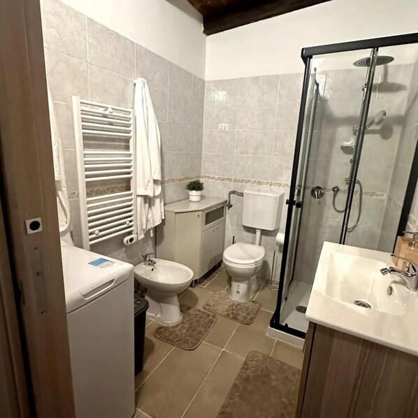 Free toiletries, hair dryer, bathrobes, towels