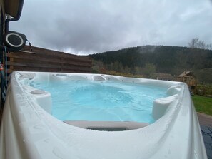 Bain à remous extérieur