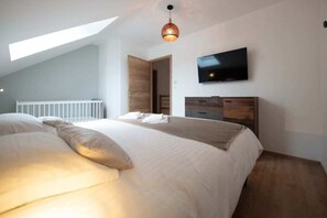 3 slaapkamers, reisbedje, gratis wifi, beddengoed