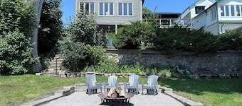SUITE - LUXURIOUS & TRANQUIL WATERFRONT WALKOUT, WITH STUNNING VIEWS & GARDENS