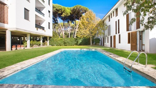 Rosamar in Llafranc With 3 Bedrooms and 2 Bathrooms